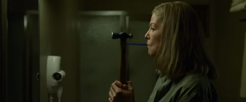 Still frame 139 from Gone Girl (2014) directed by David Fincher