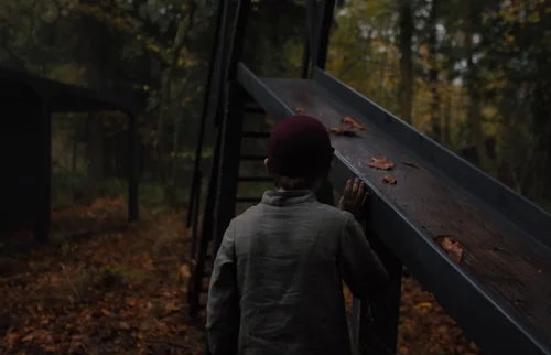 Still frame 41 from Gretel & Hansel (2020) directed by Osgood Perkins