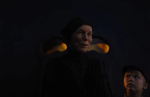 Still frame 42 from Gretel & Hansel (2020) directed by Osgood Perkins