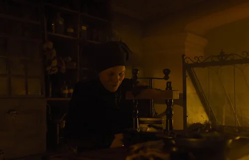 Still frame 58 from Gretel & Hansel (2020) directed by Osgood Perkins