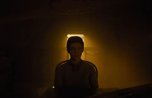 Still frame 78 from Gretel & Hansel (2020) directed by Osgood Perkins