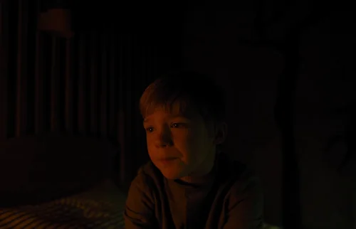 Still frame 89 from Gretel & Hansel (2020) directed by Osgood Perkins