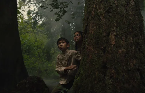 Still frame 136 from Gretel & Hansel (2020) directed by Osgood Perkins