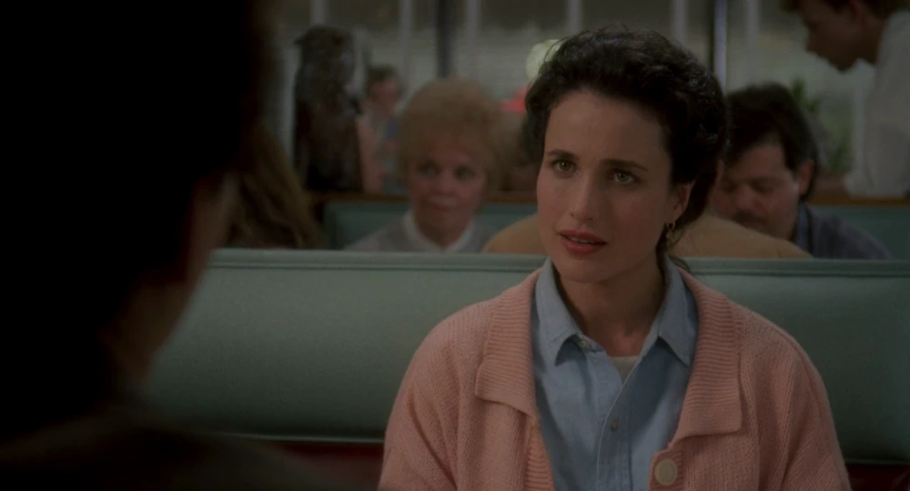 Still frame 119 from Groundhog Day (1993) directed by Harold Ramis