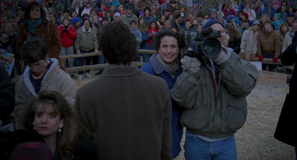 Still frame 23 from Groundhog Day (1993) directed by Harold Ramis