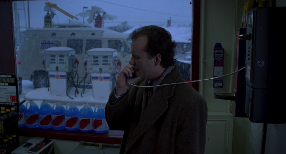 Still frame 31 from Groundhog Day (1993) directed by Harold Ramis