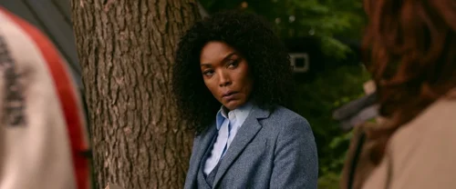 Still frame 209 from Gunpowder Milkshake (2021) directed by Navot Papushado