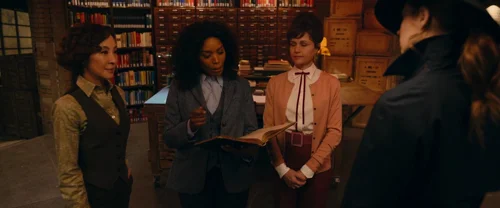 Still frame 38 from Gunpowder Milkshake (2021) directed by Navot Papushado