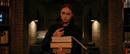 Still frame 44 from Gunpowder Milkshake (2021) directed by Navot Papushado