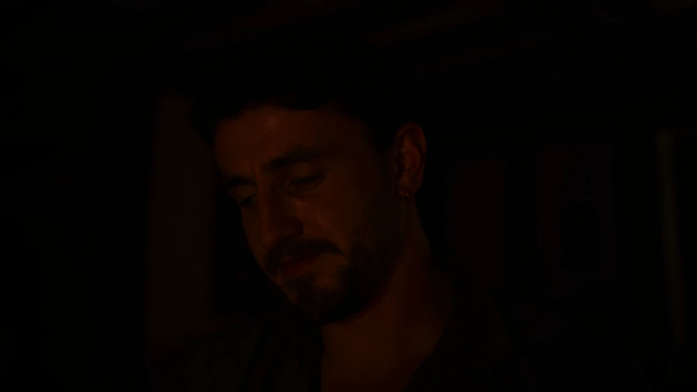 Still frame 112 from Hamnet (2025) directed by Chloe Zhao