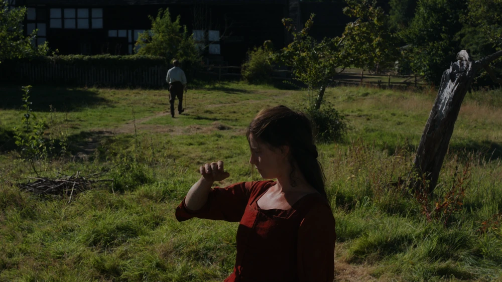 Still frame 121 from Hamnet (2025) directed by Chloe Zhao