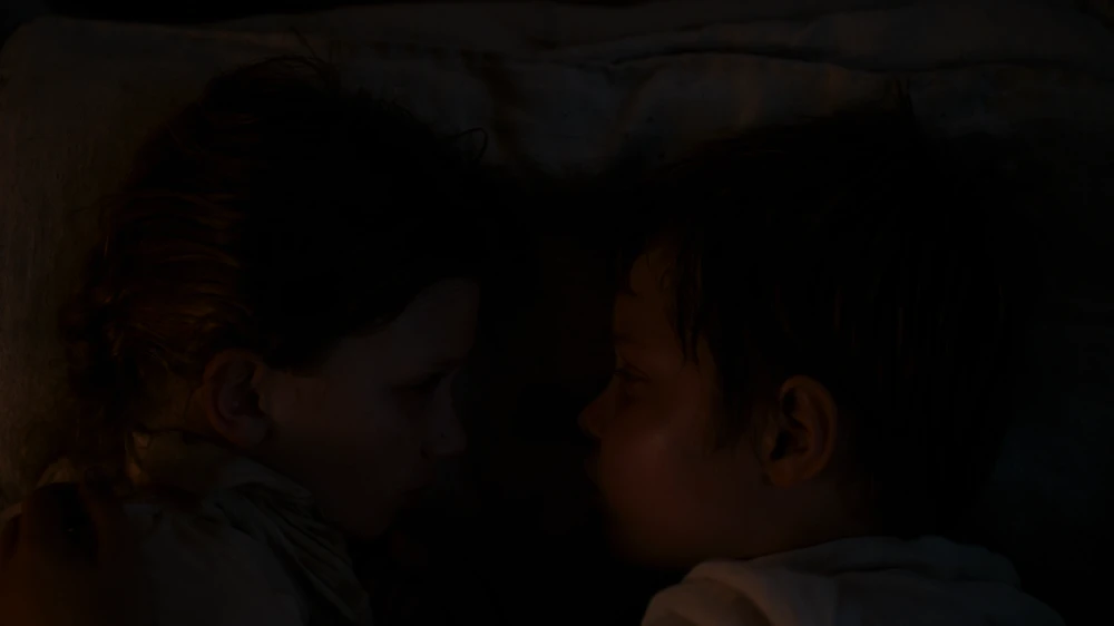 Still frame 141 from Hamnet (2025) directed by Chloe Zhao