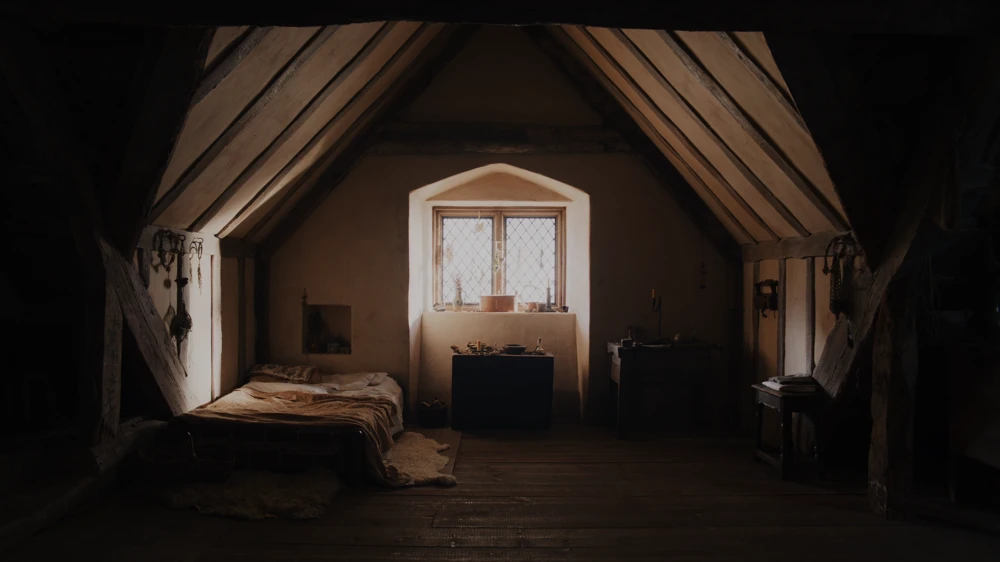 Still frame 172 from Hamnet (2025) directed by Chloe Zhao