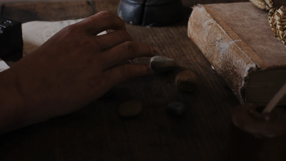 Still frame 173 from Hamnet (2025) directed by Chloe Zhao