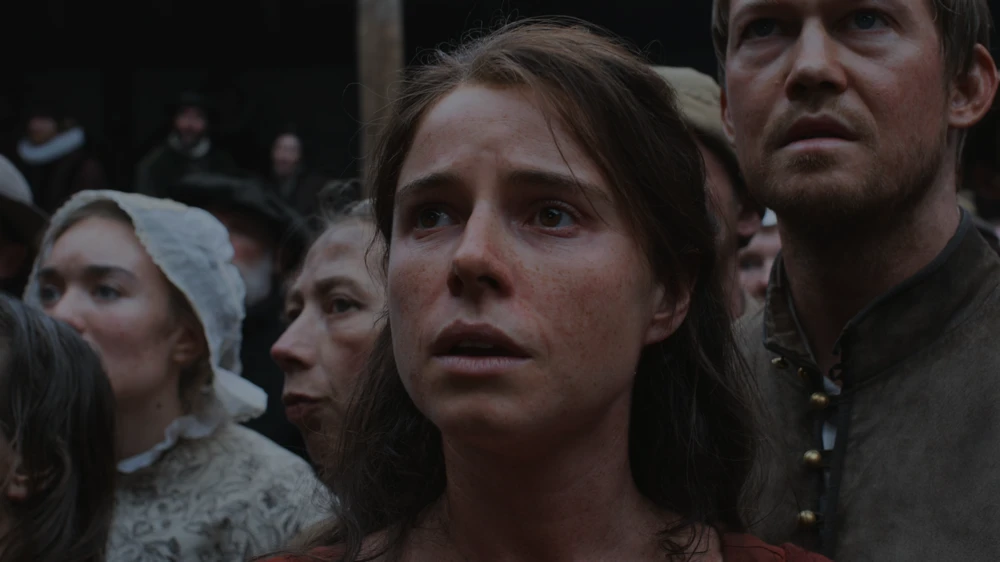 Still frame 209 from Hamnet (2025) directed by Chloe Zhao