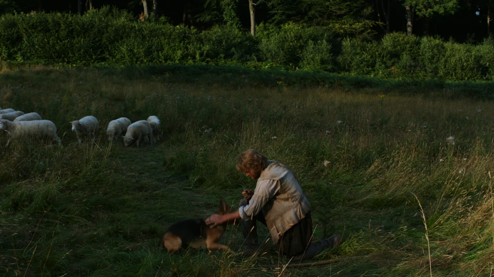 Still frame 44 from Hamnet (2025) directed by Chloe Zhao