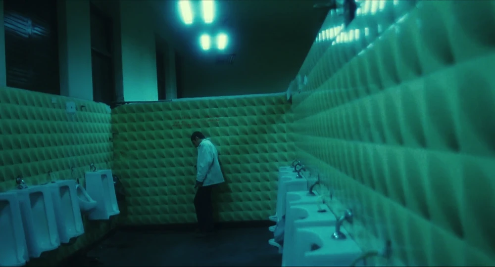 Still frame 104 from Happy Together (1997) directed by Wong Kar-Wai