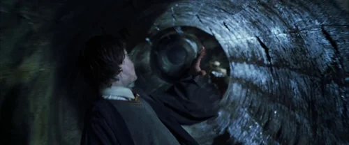 Still frame 115 from Harry Potter and the Chamber of Secrets (2002) directed by Chris Columbus