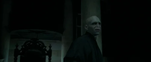 Still frame 3 from Harry Potter and the Deathly Hallows: Part 1 (2010) directed by David Yates