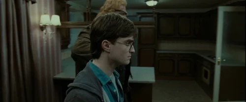 Still frame 12 from Harry Potter and the Deathly Hallows: Part 1 (2010) directed by David Yates