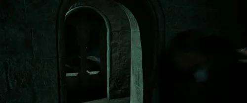 Still frame 42 from Harry Potter and the Deathly Hallows: Part 2 (2011) directed by David Yates