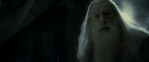 Still frame 110 from Harry Potter and the Half-Blood Prince (2009) directed by David Yates