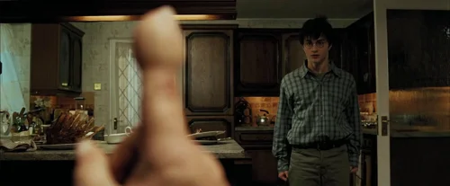 Still frame 3 from Harry Potter and the Prisoner of Azkaban (2004) directed by Chris Columbus