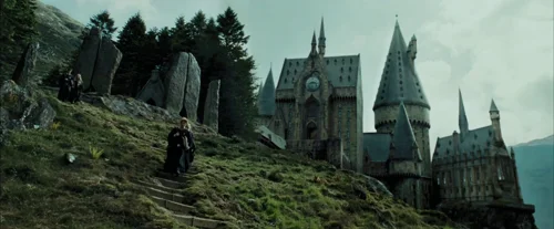 Still frame 24 from Harry Potter and the Prisoner of Azkaban (2004) directed by Chris Columbus