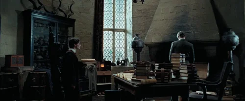 Still frame 108 from Harry Potter and the Prisoner of Azkaban (2004) directed by Chris Columbus