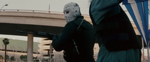 Still frame 16 from Heat (1995) directed by Michael Mann