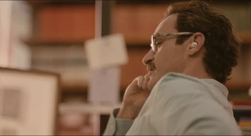 Still frame 32 from Her (2013) directed by Spike Jonze