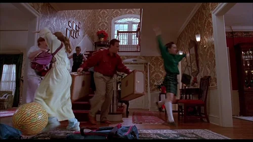 Still frame 9 from Home Alone 2: Lost in New York (1992) directed by Chris Columbus