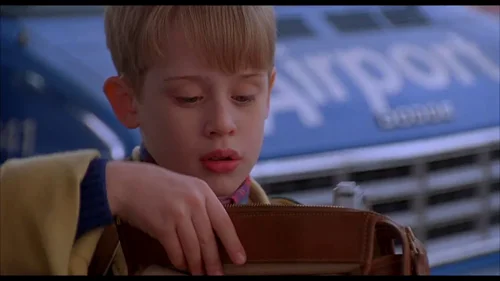 Still frame 10 from Home Alone 2: Lost in New York (1992) directed by Chris Columbus