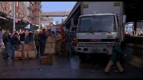 Still frame 20 from Home Alone 2: Lost in New York (1992) directed by Chris Columbus