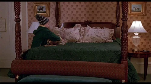 Still frame 48 from Home Alone 2: Lost in New York (1992) directed by Chris Columbus