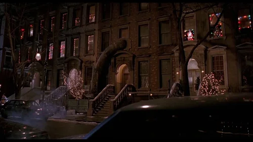 Still frame 56 from Home Alone 2: Lost in New York (1992) directed by Chris Columbus