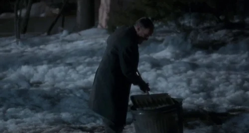 Still frame 6 from Home Alone (1990) directed by Chris Columbus