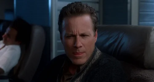 Still frame 25 from Home Alone (1990) directed by Chris Columbus