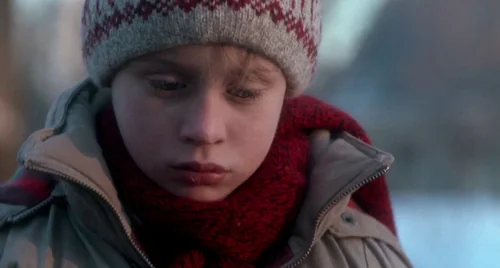Still frame 37 from Home Alone (1990) directed by Chris Columbus