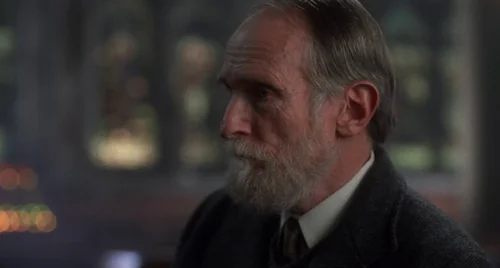 Still frame 63 from Home Alone (1990) directed by Chris Columbus