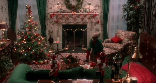 Still frame 81 from Home Alone (1990) directed by Chris Columbus