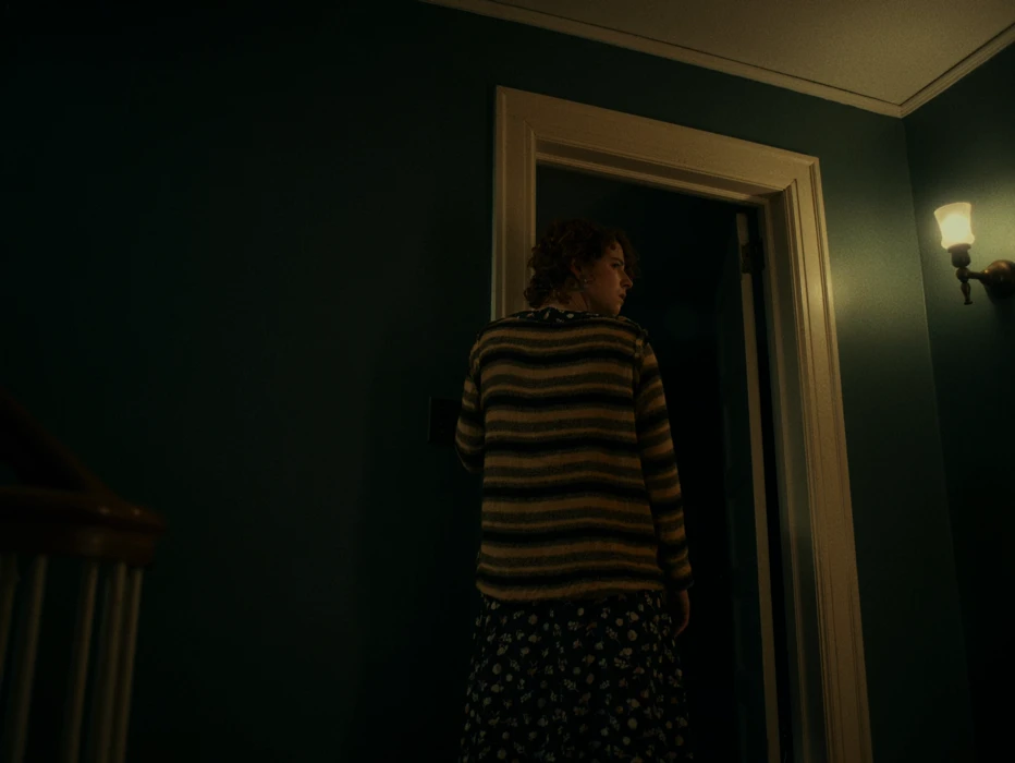 Still frame 106 from I'm Thinking of Ending Things (2020) directed by Charlie Kaufman