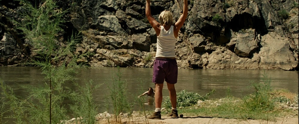 Still frame 120 from Into the Wild (2007) directed by Sean Penn