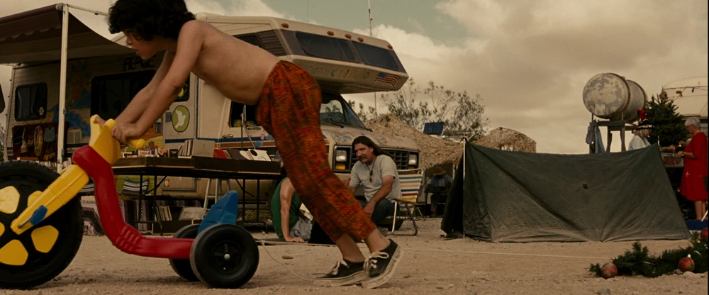 Still frame 205 from Into the Wild (2007) directed by Sean Penn