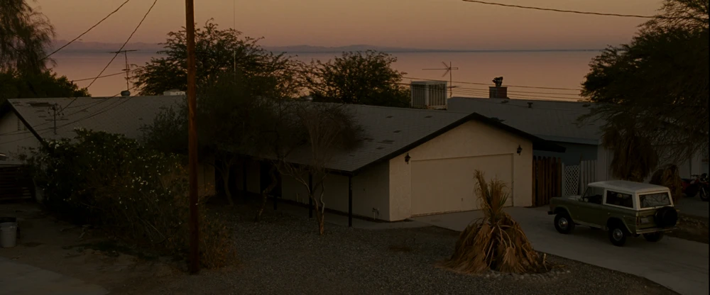 Still frame 239 from Into the Wild (2007) directed by Sean Penn