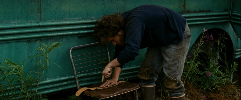 Still frame 257 from Into the Wild (2007) directed by Sean Penn