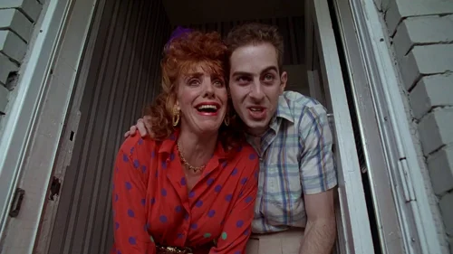 Still frame 6 from It Takes Two (1995) directed by Andy Tennant