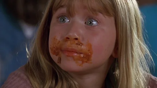 Still frame 26 from It Takes Two (1995) directed by Andy Tennant