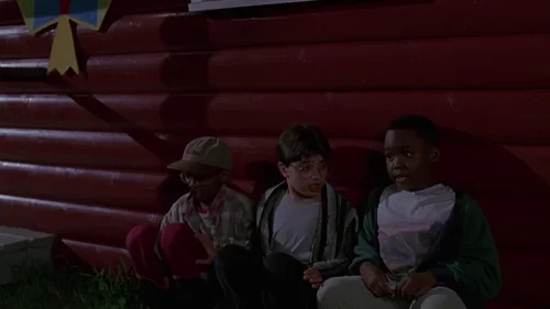 Still frame 33 from It Takes Two (1995) directed by Andy Tennant