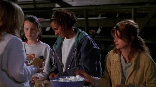 Still frame 45 from It Takes Two (1995) directed by Andy Tennant